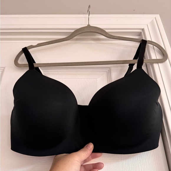 Victoria Secret lightly lined bra wireless 36DD EUC!!! - Picture 7 of 7